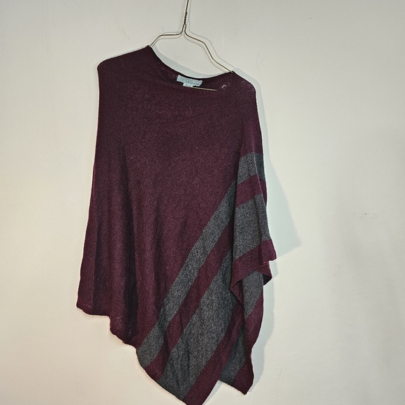 Celeste wool cashmere blend purple and gray asymmetrical poncho one size - Picture 1 of 4